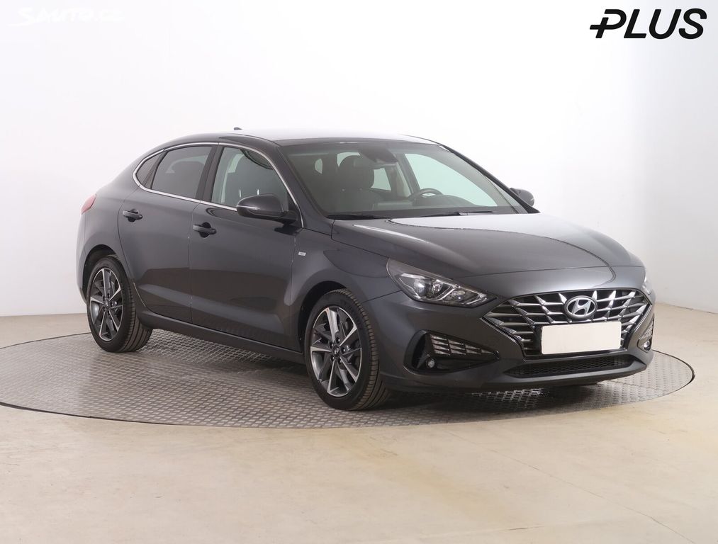 Hyundai i30, 1.5 T-GDI MHEV, Family